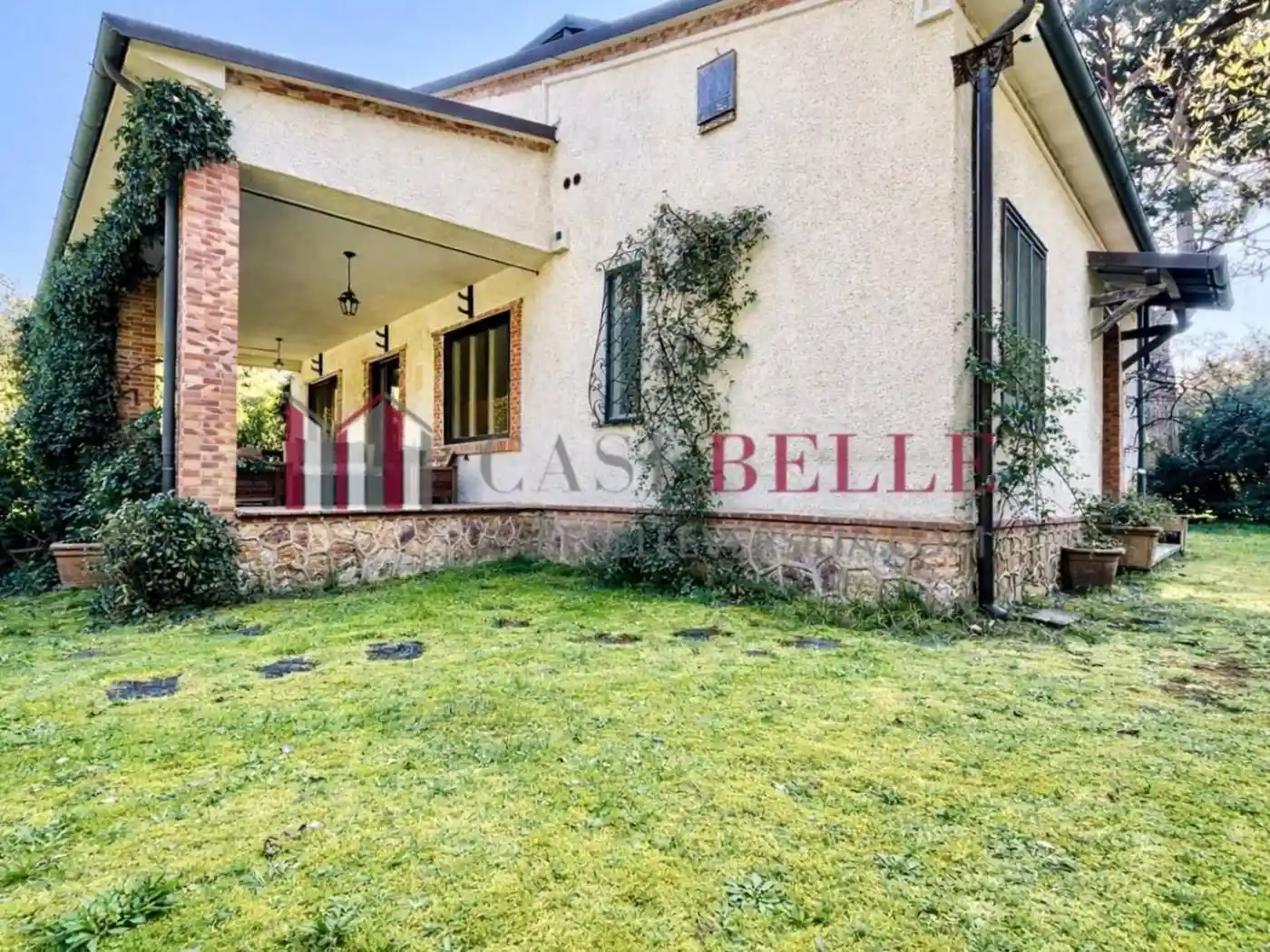 Casa indipendente in affitto a Pietrasanta