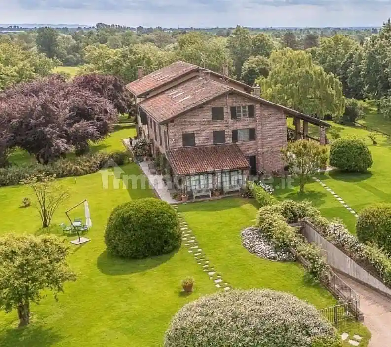 Villa in vendita a Fubine Monferrato