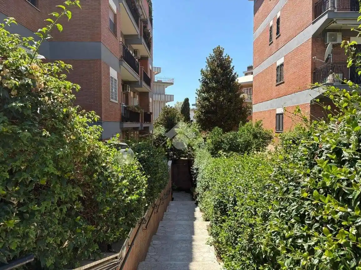 Appartamento in vendita a Roma