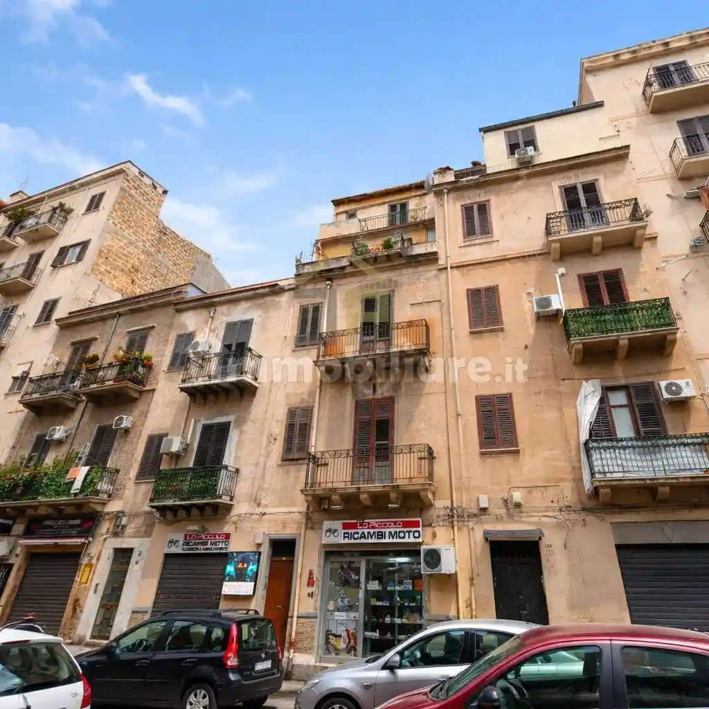 Appartamento in vendita a Palermo