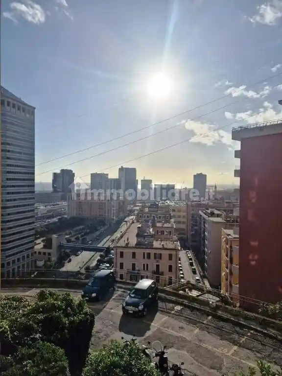 Appartamento in vendita a Genova