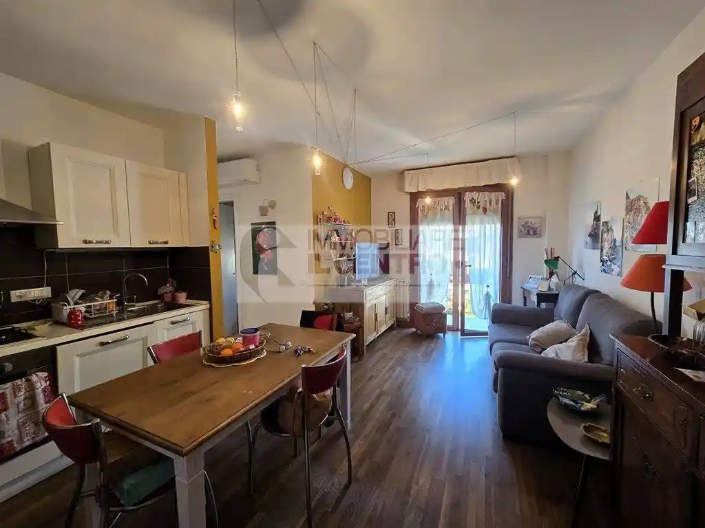 Appartamento in vendita a Sarzana