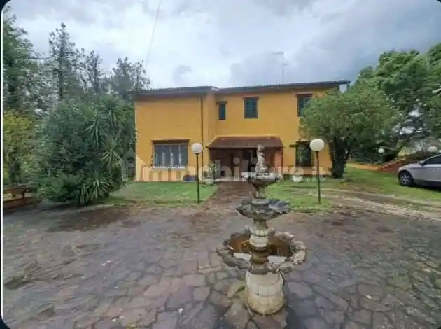 Villa in vendita a Fauglia