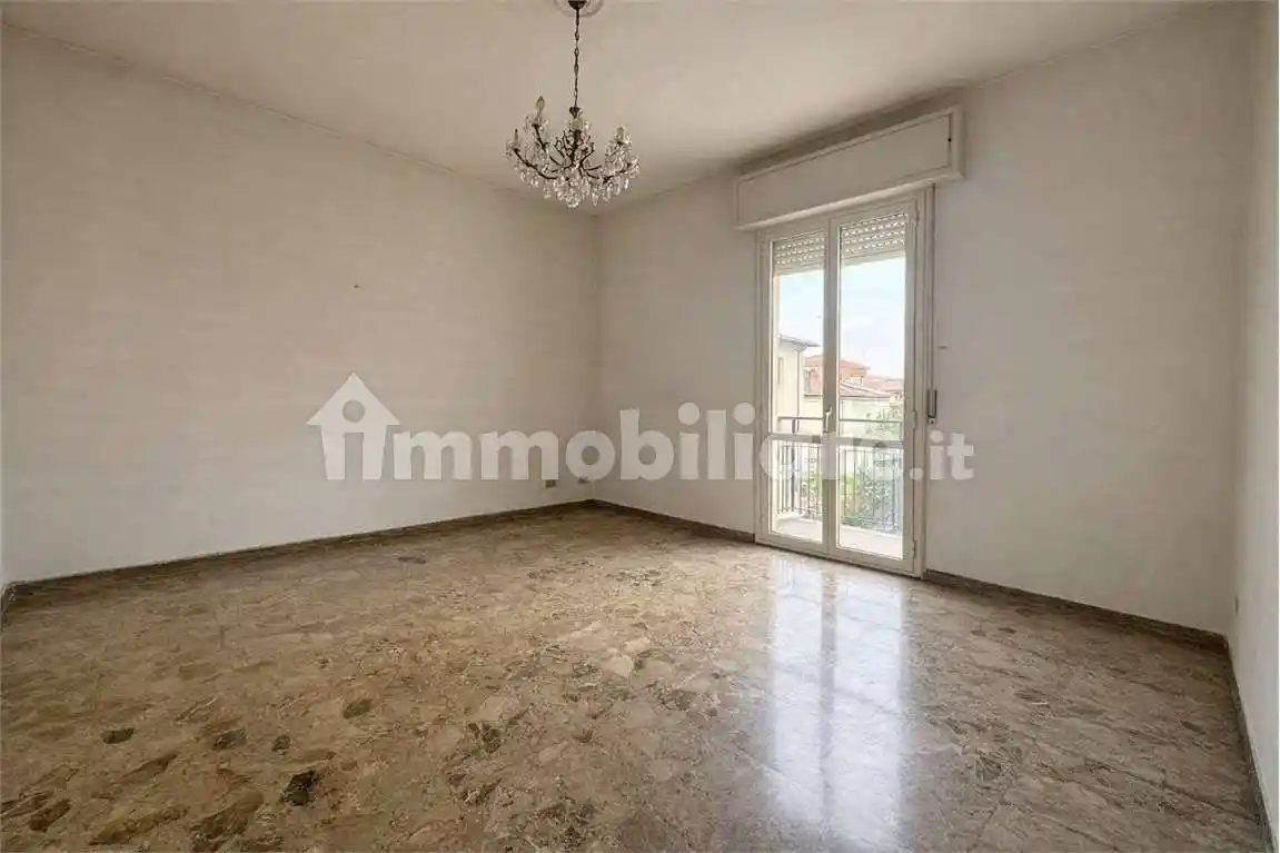 Appartamento in vendita a Modena