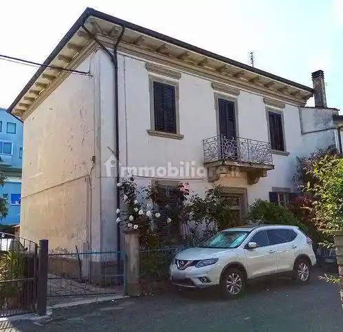 Appartamento in vendita a Arezzo