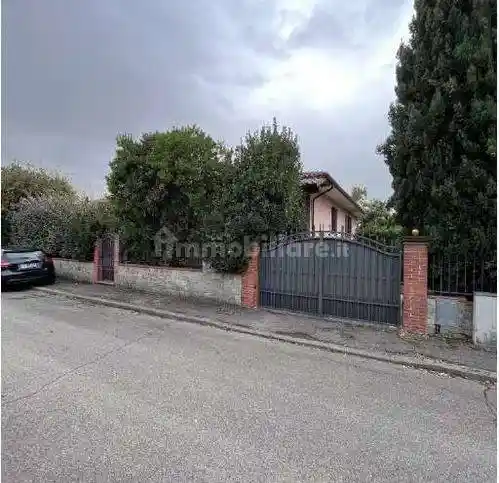 Villa in vendita a Capolona