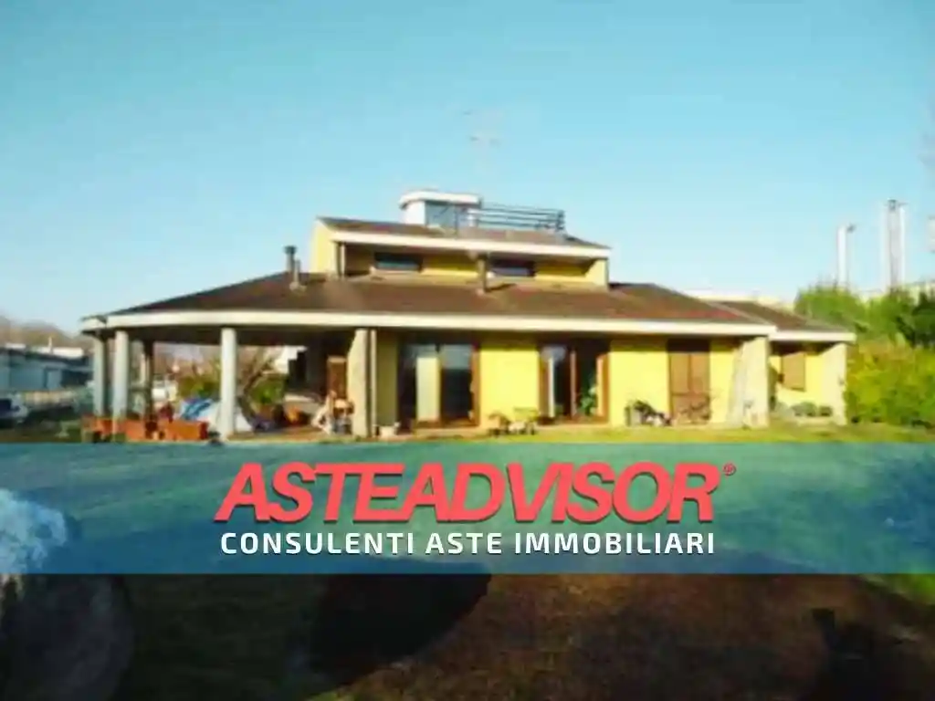 Villa in vendita a Gozzano