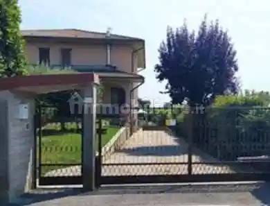 Villa in vendita a Urgnano