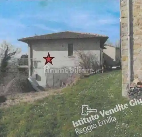 Appartamento in vendita a Castelnovo Ne' Monti