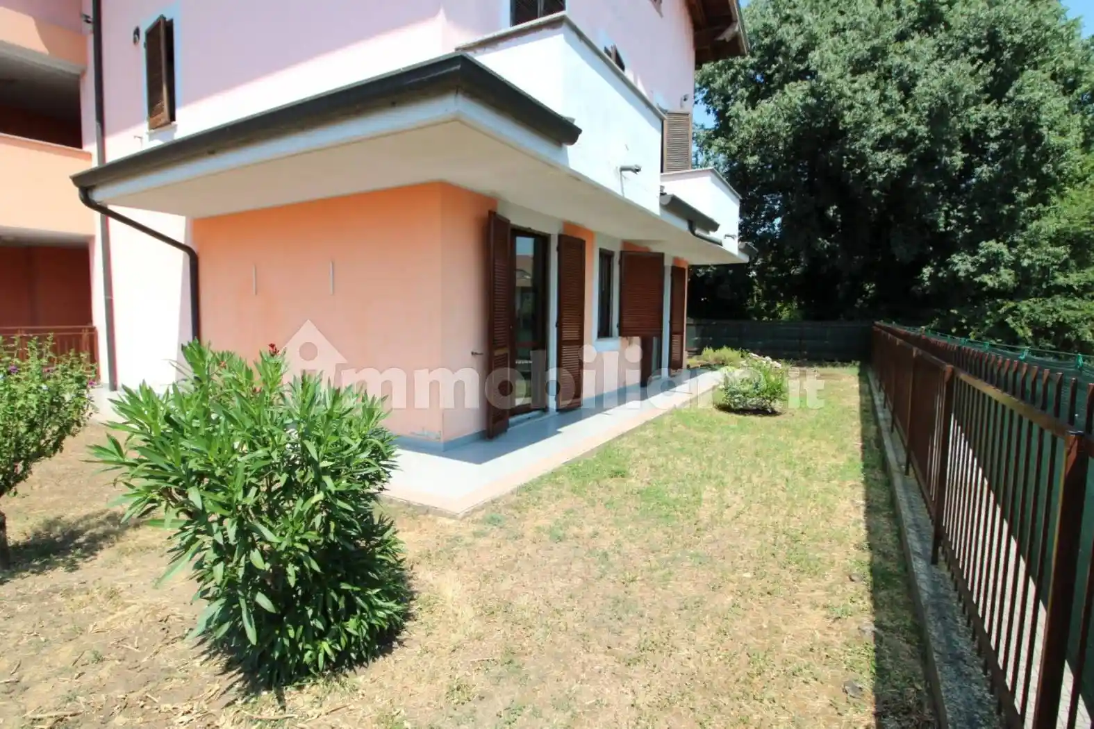 Appartamento in vendita a Vaprio d'Adda