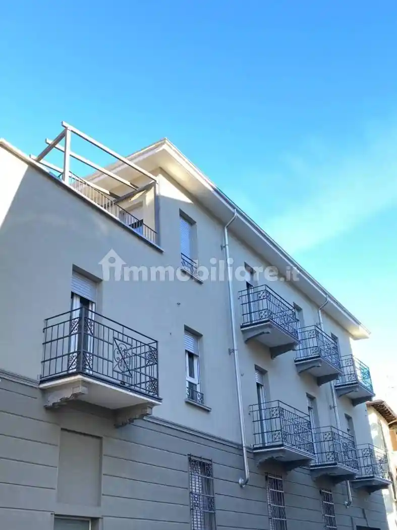 Appartamento in vendita a Novara