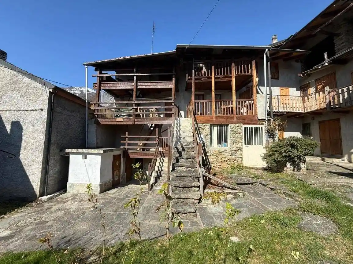 Rustico - Casale in vendita a Rubiana