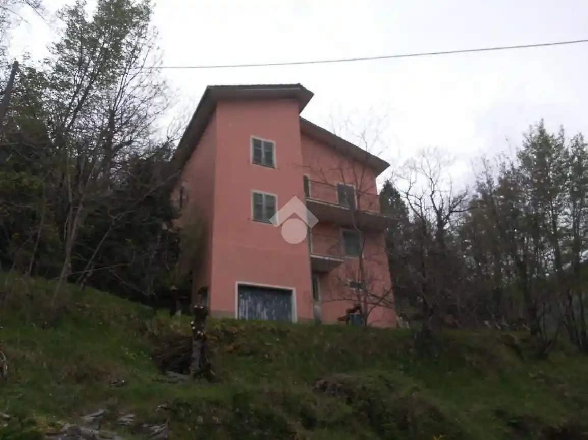 Casa indipendente in vendita a Borzonasca