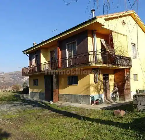 Villa in vendita a Canelli