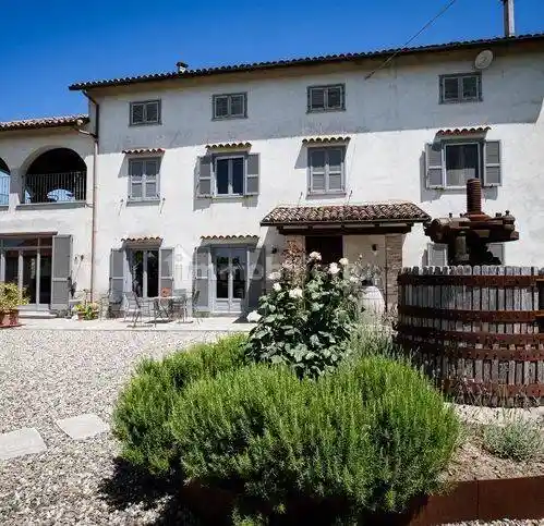 Villa in vendita a Castel Boglione