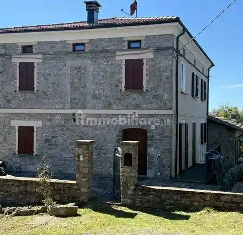 Villa in vendita a Borgo Val di Taro