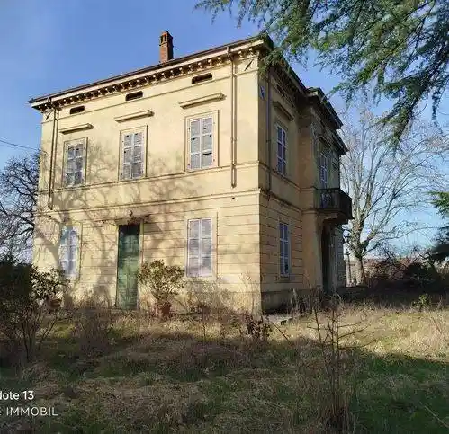 Villa in vendita a Montechiarugolo