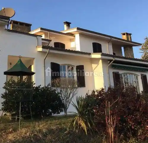 Villa in vendita a Borgo Val di Taro