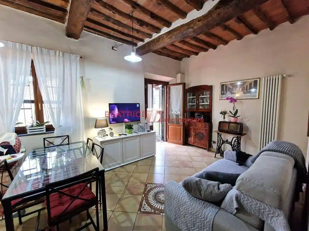 Casa indipendente in vendita a Lucca