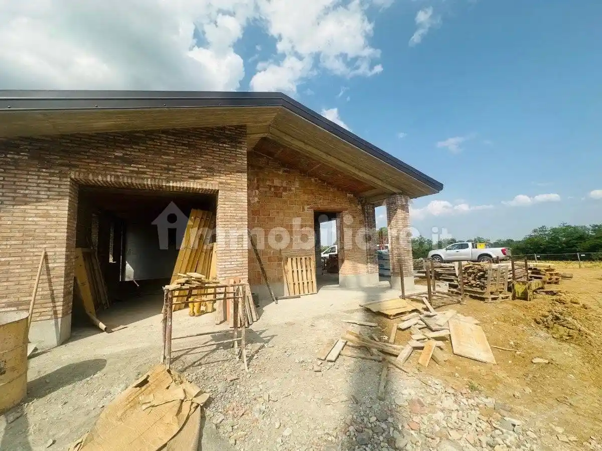 Villa in vendita a Albinea