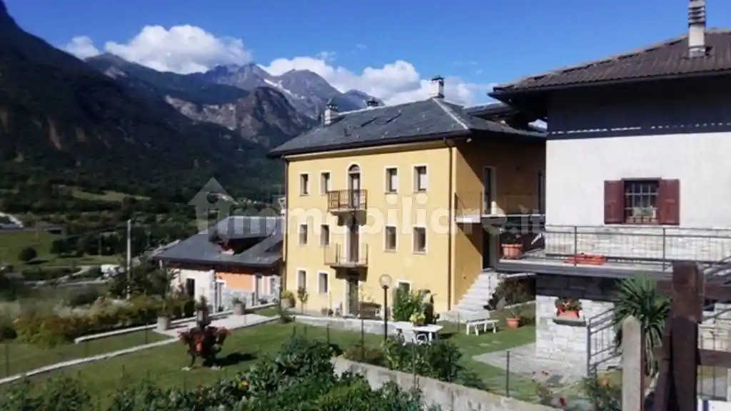 Appartamento in vendita a Chambave