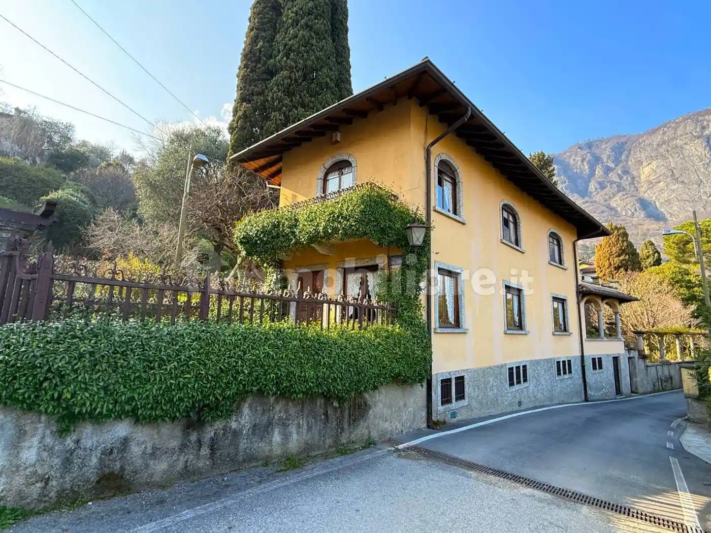 Villa in vendita a Griante