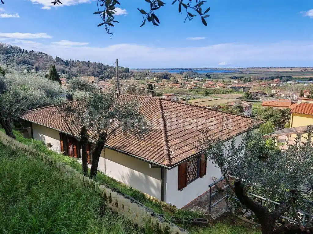 Villa in vendita a Lucca