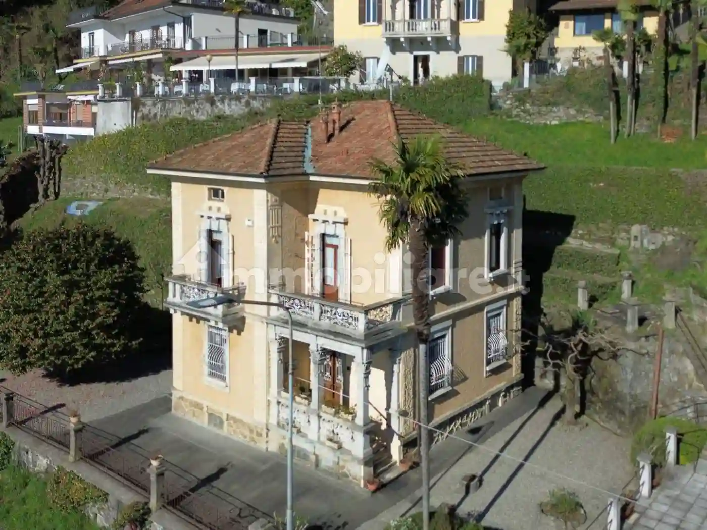 Villa - foto 2