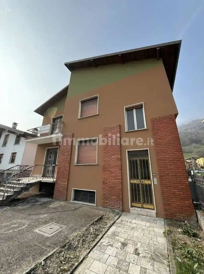 Casa indipendente in vendita a Marcheno