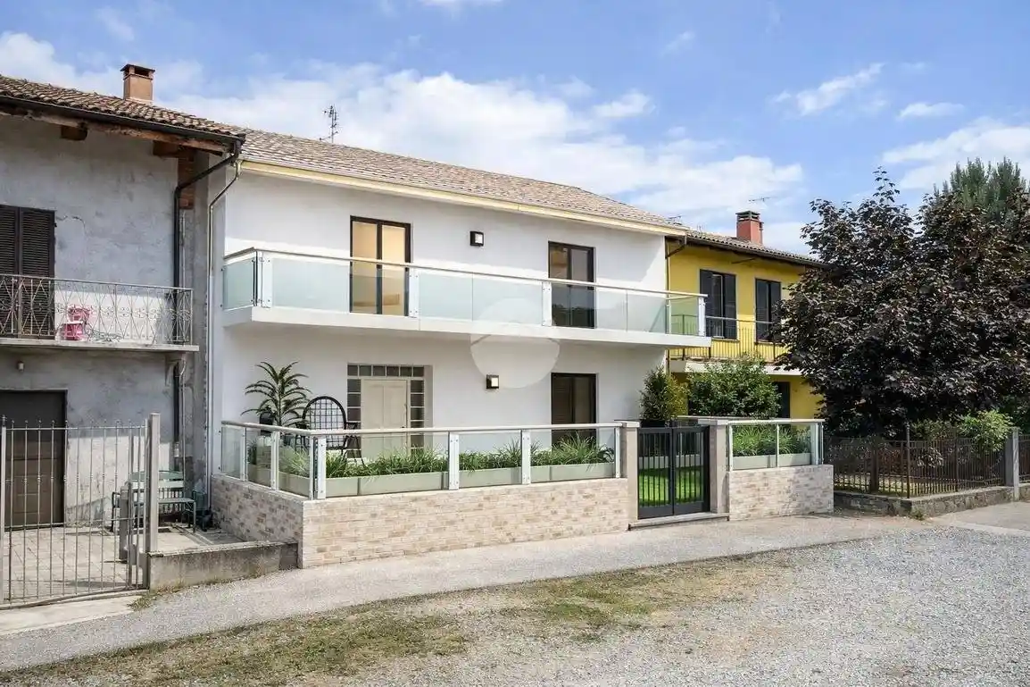 Casa indipendente in vendita a La Cassa