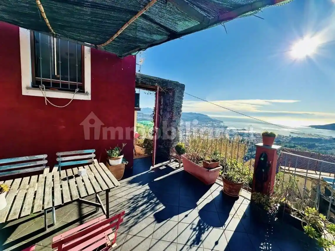 Villa in vendita a La Spezia