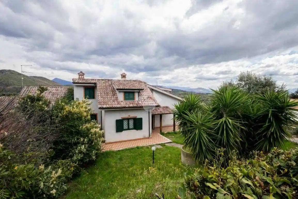 Villa in vendita a Sant'Angelo Romano
