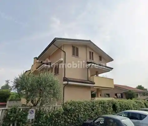 Appartamento in affitto a Caronno Pertusella