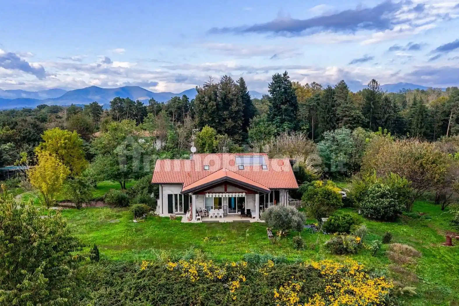 Villa in vendita a Solbiate con Cagno