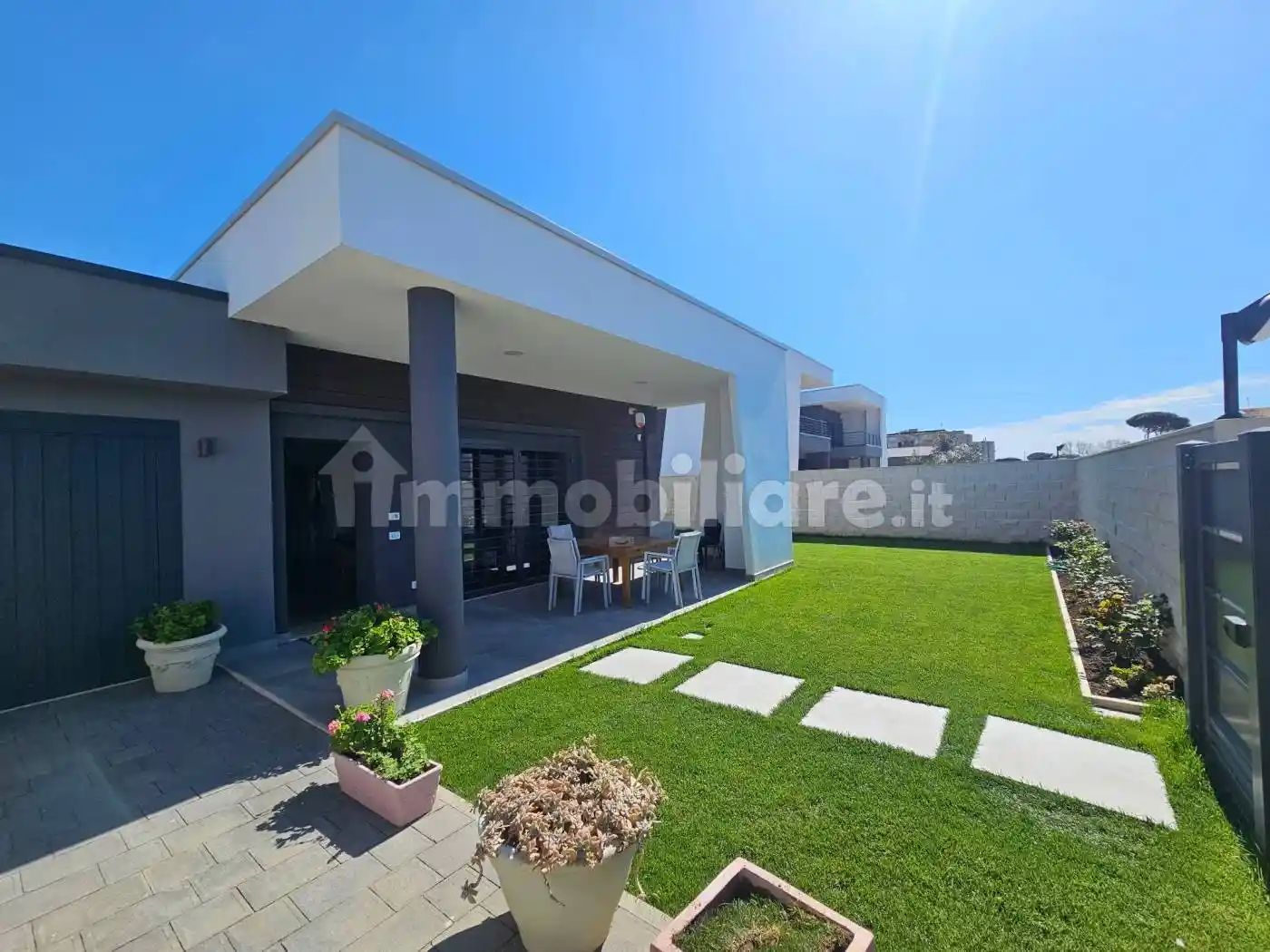 Villa in vendita a Anzio