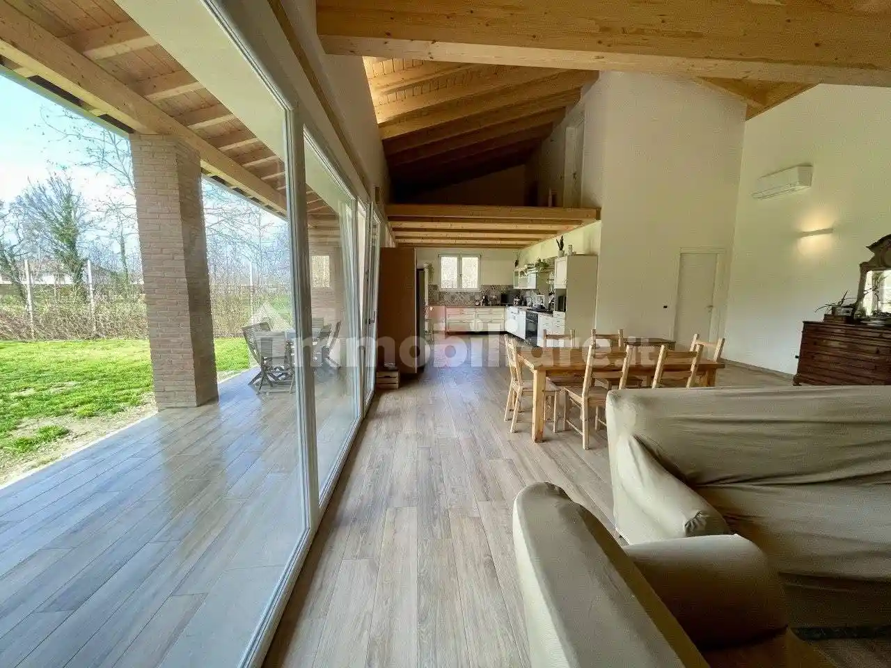 Villa in vendita a Legnaro