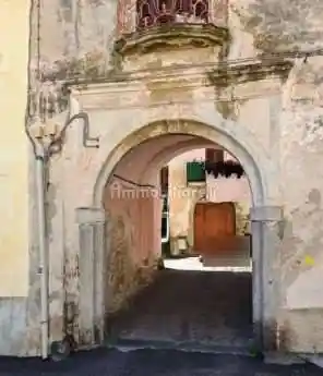 Appartamento in vendita a Casalzuigno