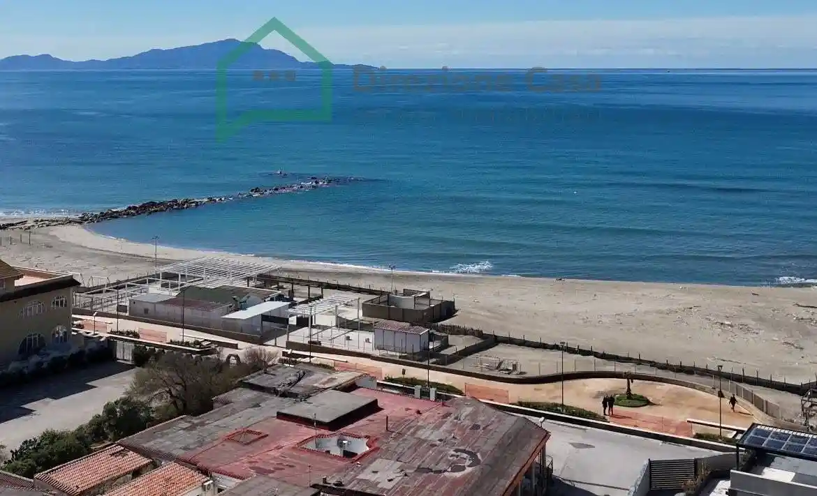 Appartamento in vendita a Castel Volturno