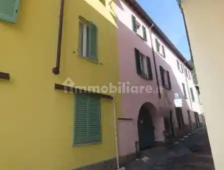 Appartamento in vendita a Valmadrera