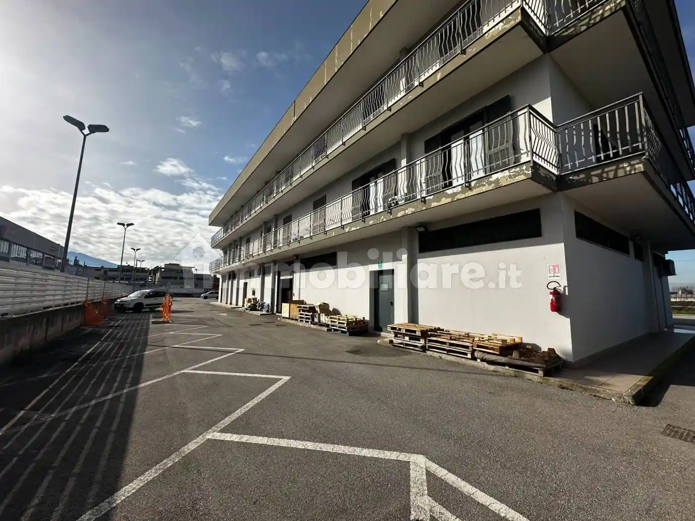 Palazzo - Edificio in affitto a Mariglianella