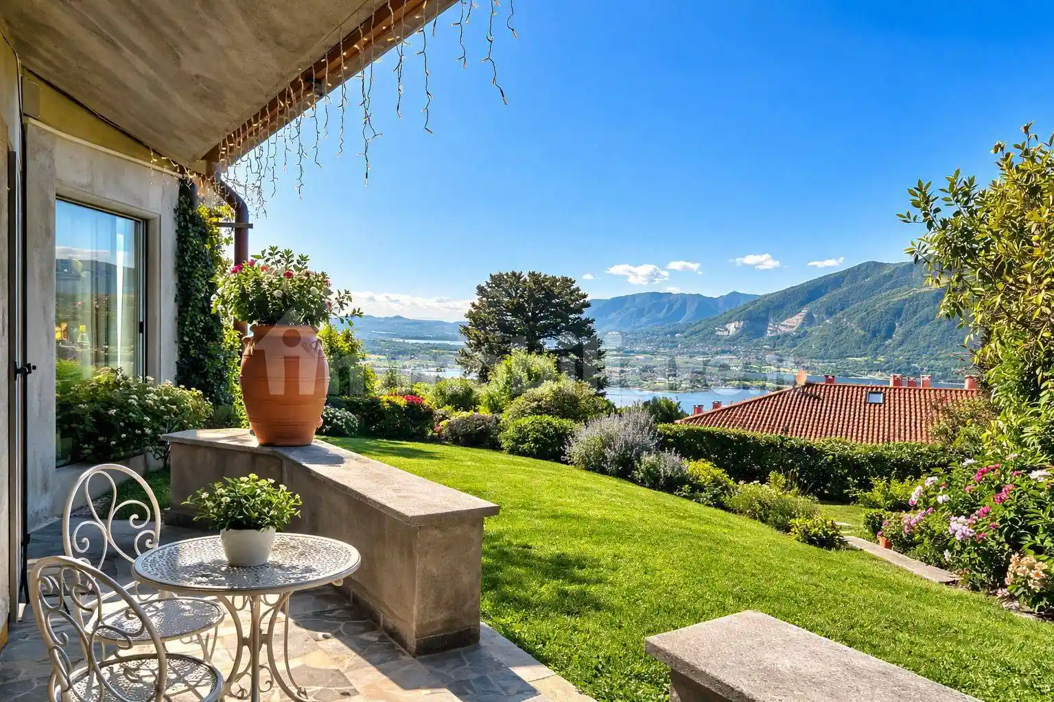 Villa in vendita a Galbiate