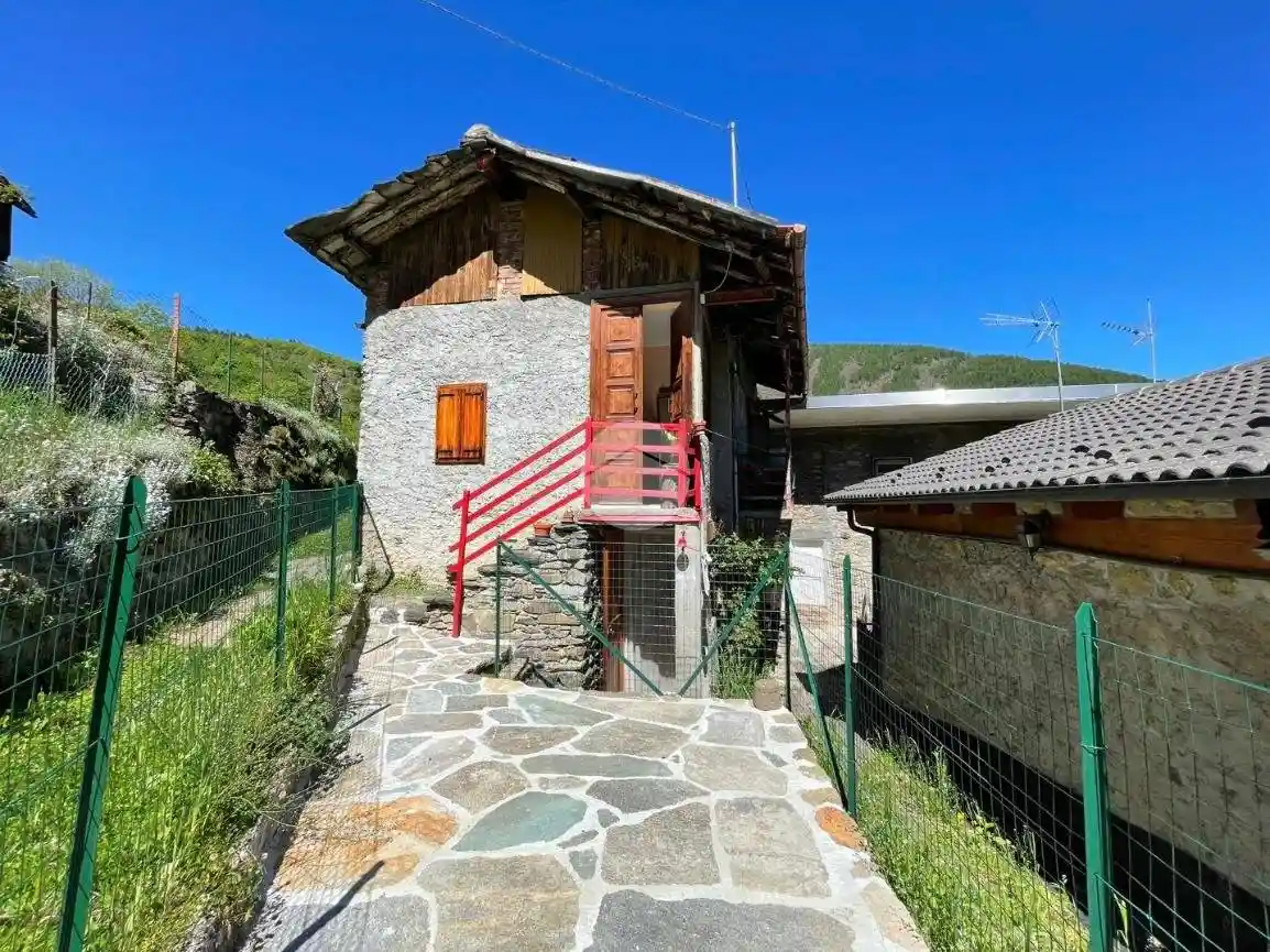 Casa indipendente in vendita a Rubiana