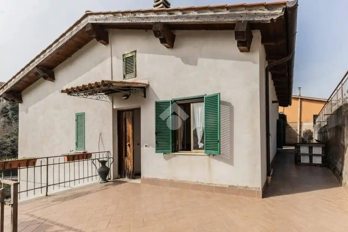 Appartamento in vendita a Capranica