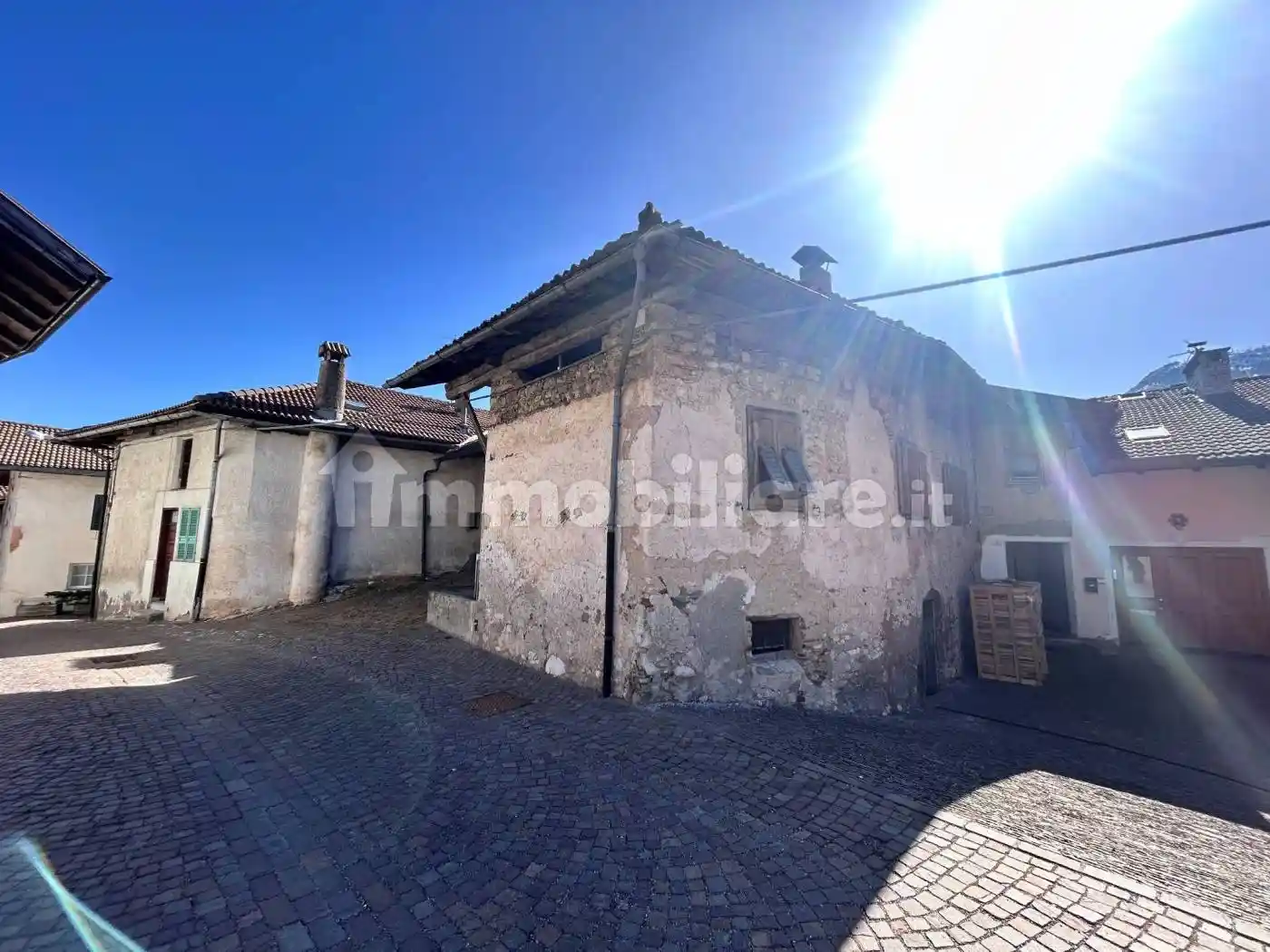 Palazzo - Edificio in vendita a Panchià