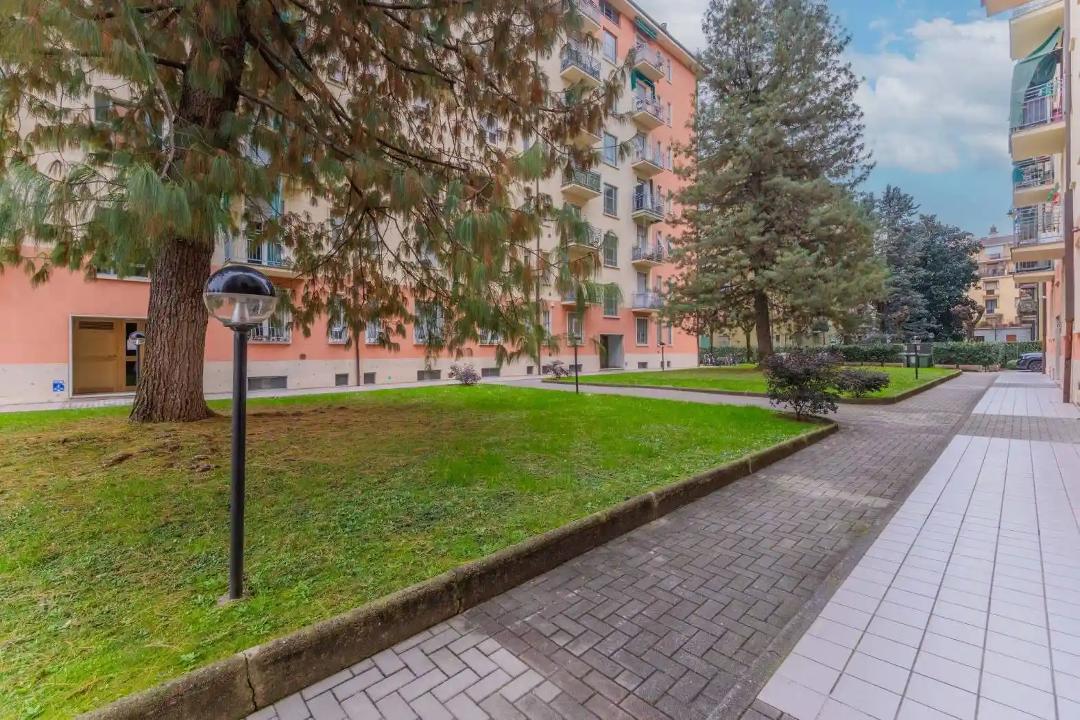 Appartamento in vendita a Milano