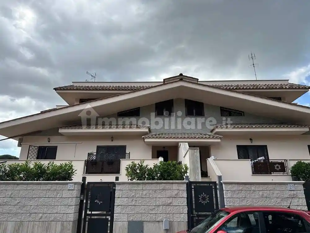 Villa in vendita a Roma
