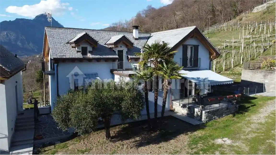 Casa indipendente in vendita a Masera