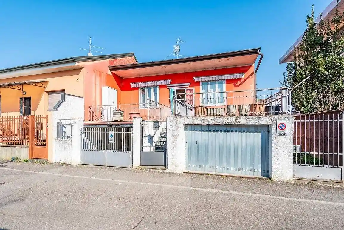 Villa in vendita a Lainate