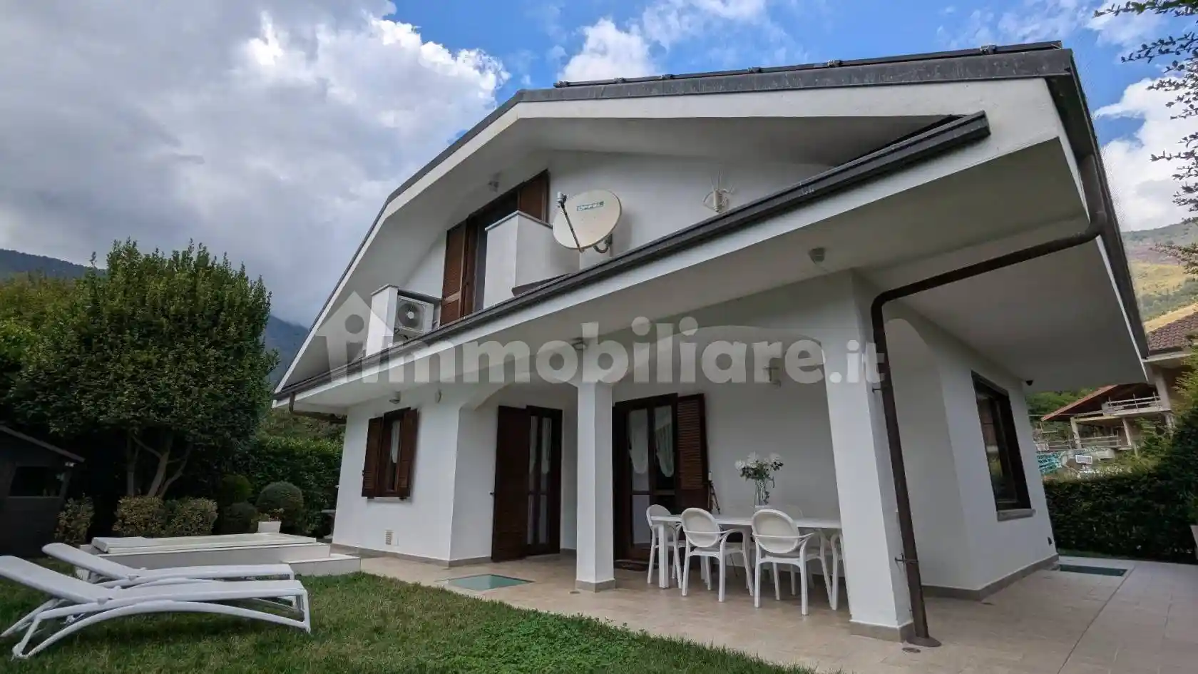 Villa in vendita a Val della Torre