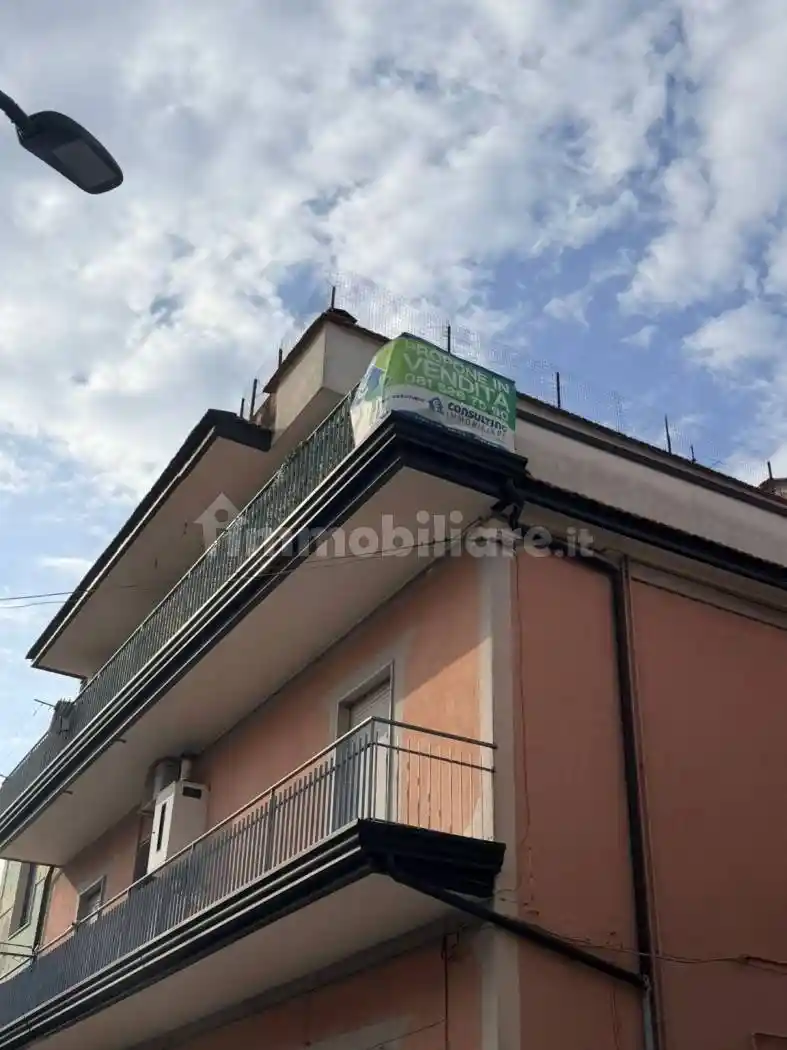 Appartamento in vendita a Sperone